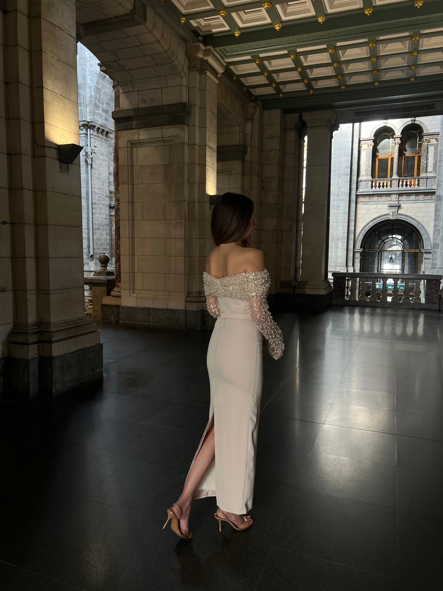 The Beyza midi dress beige