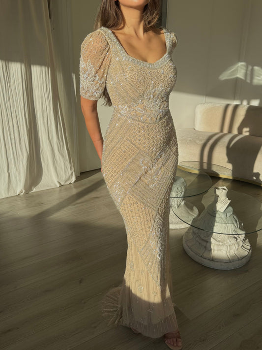 The Huda dress beige