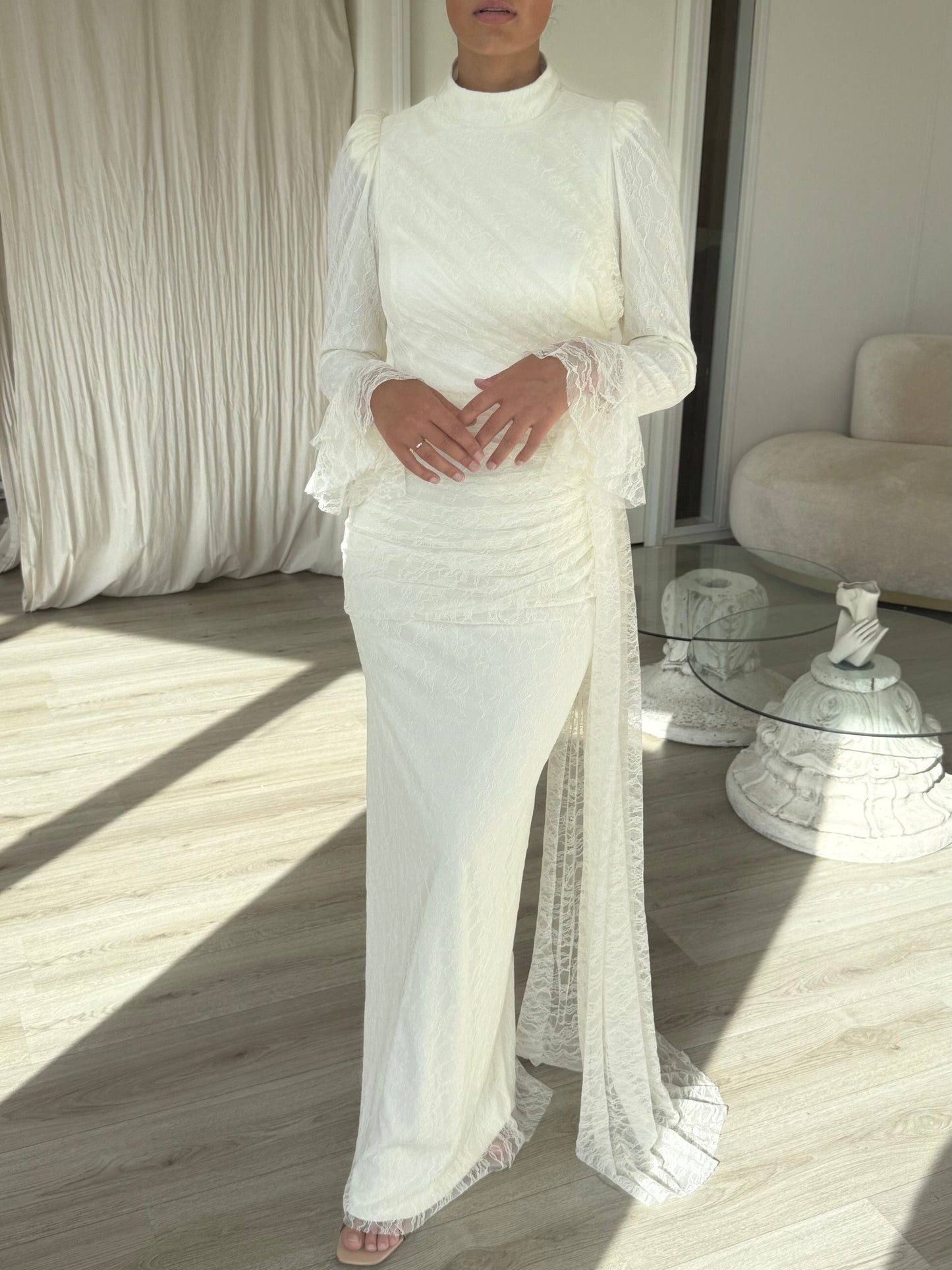 The Laciya dress ivory