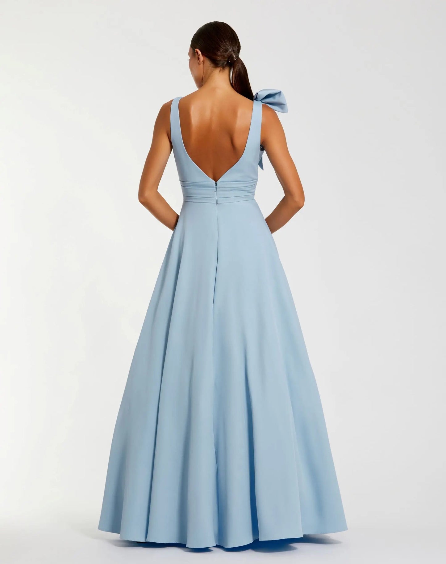 Light Blue Sleeveless Plunge Neck Ball Gown With Bow Detail