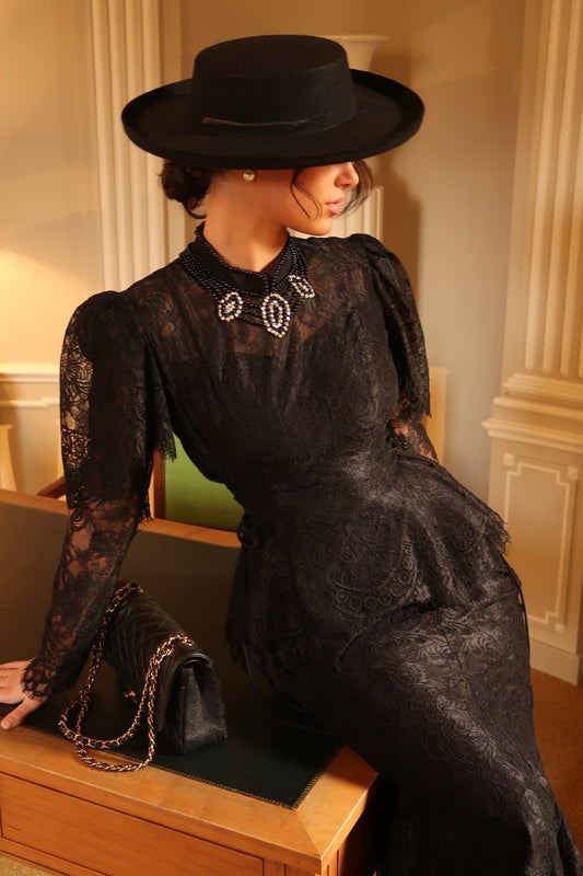 The Evelina Suit black