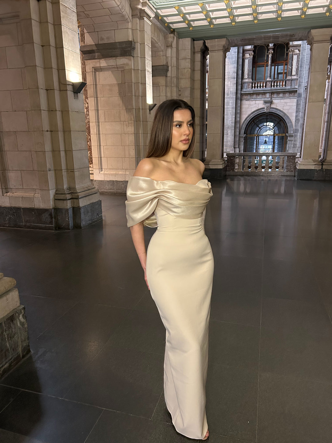 The Melodie dress beige