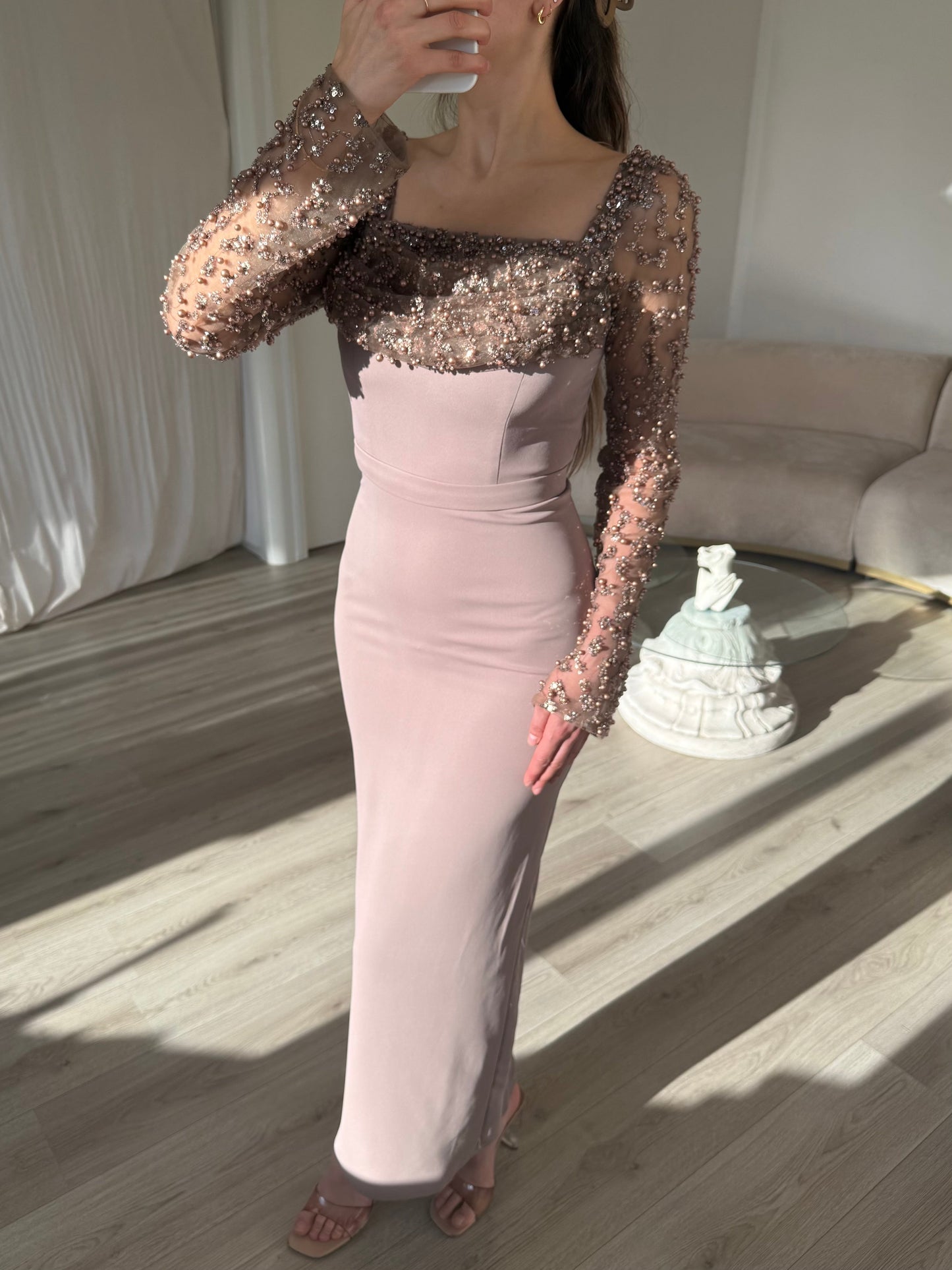 The Zahira dress taupe
