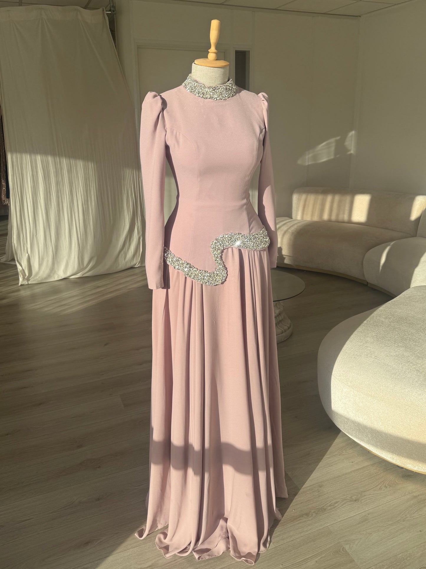 The Daisy dress dusty pink