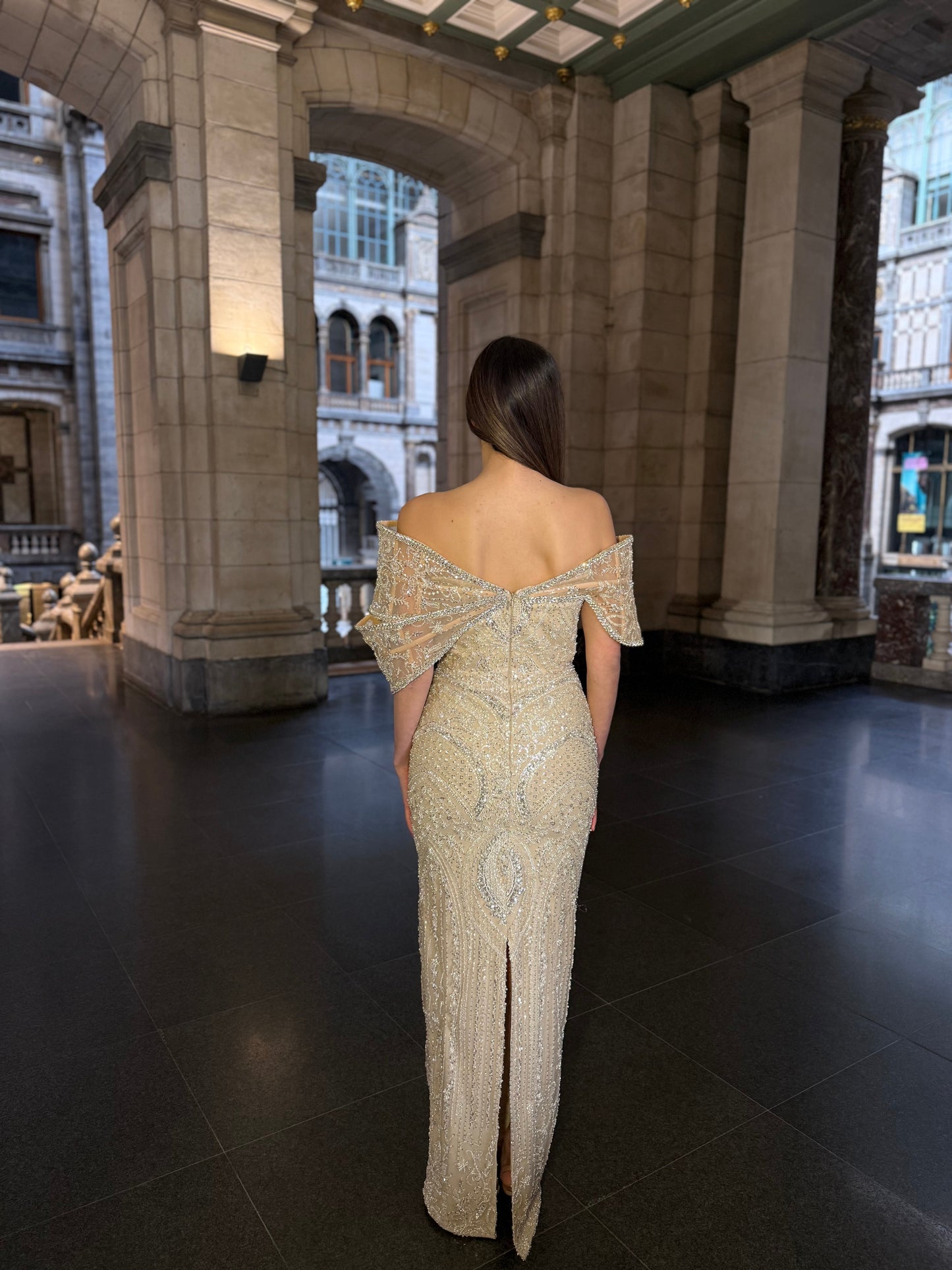 The Suela dress beige