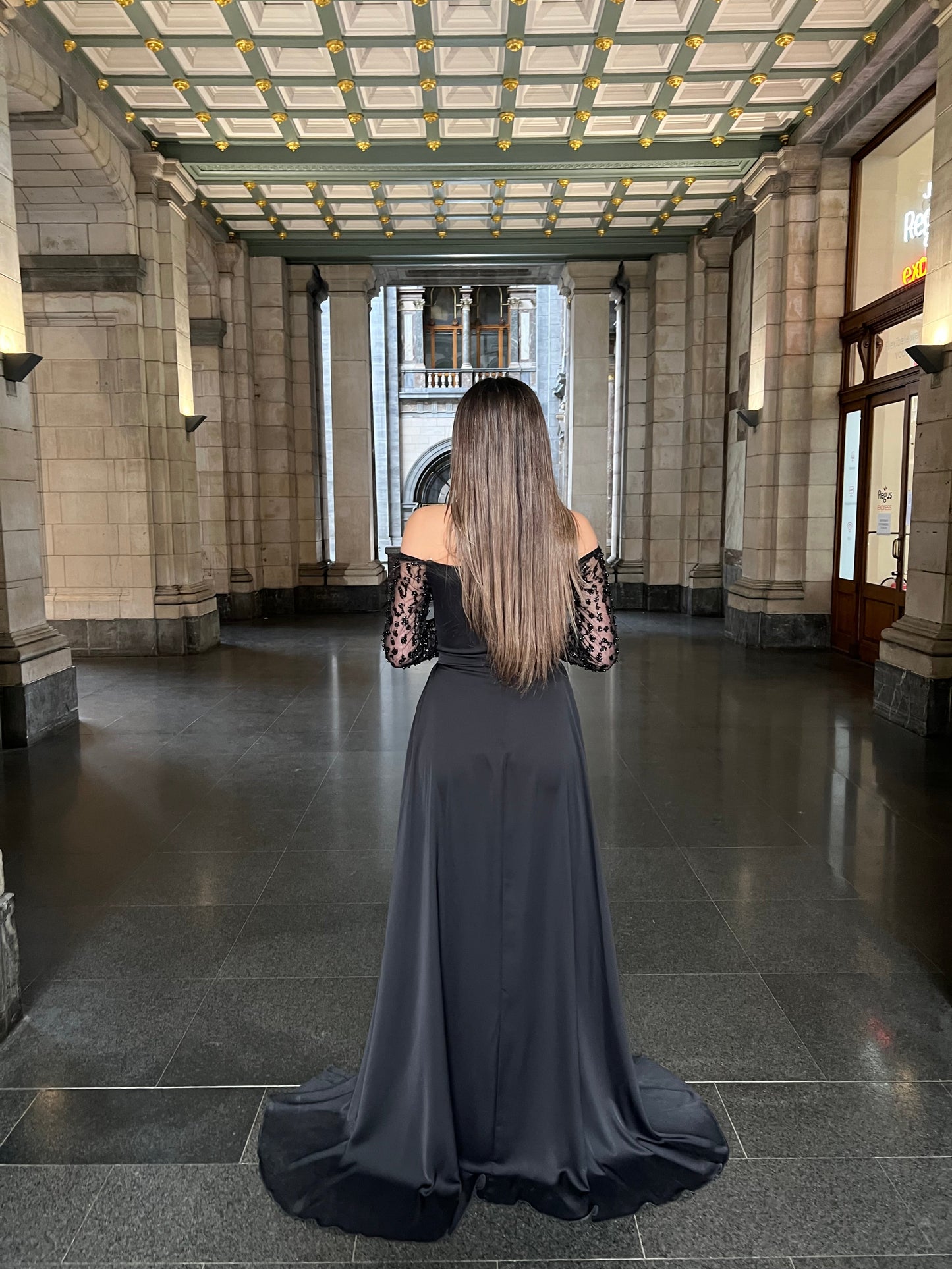 The Asiya dress black