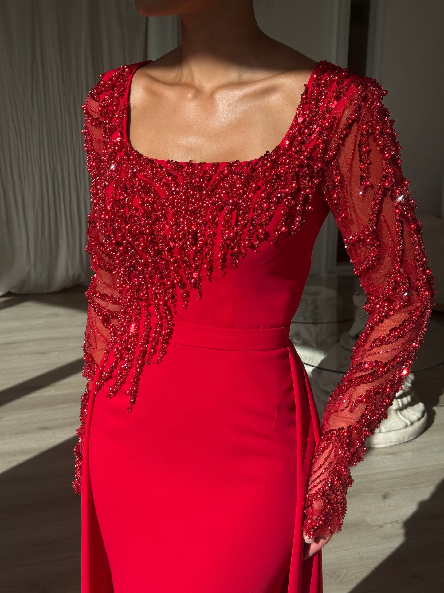 The Zeyna dress red