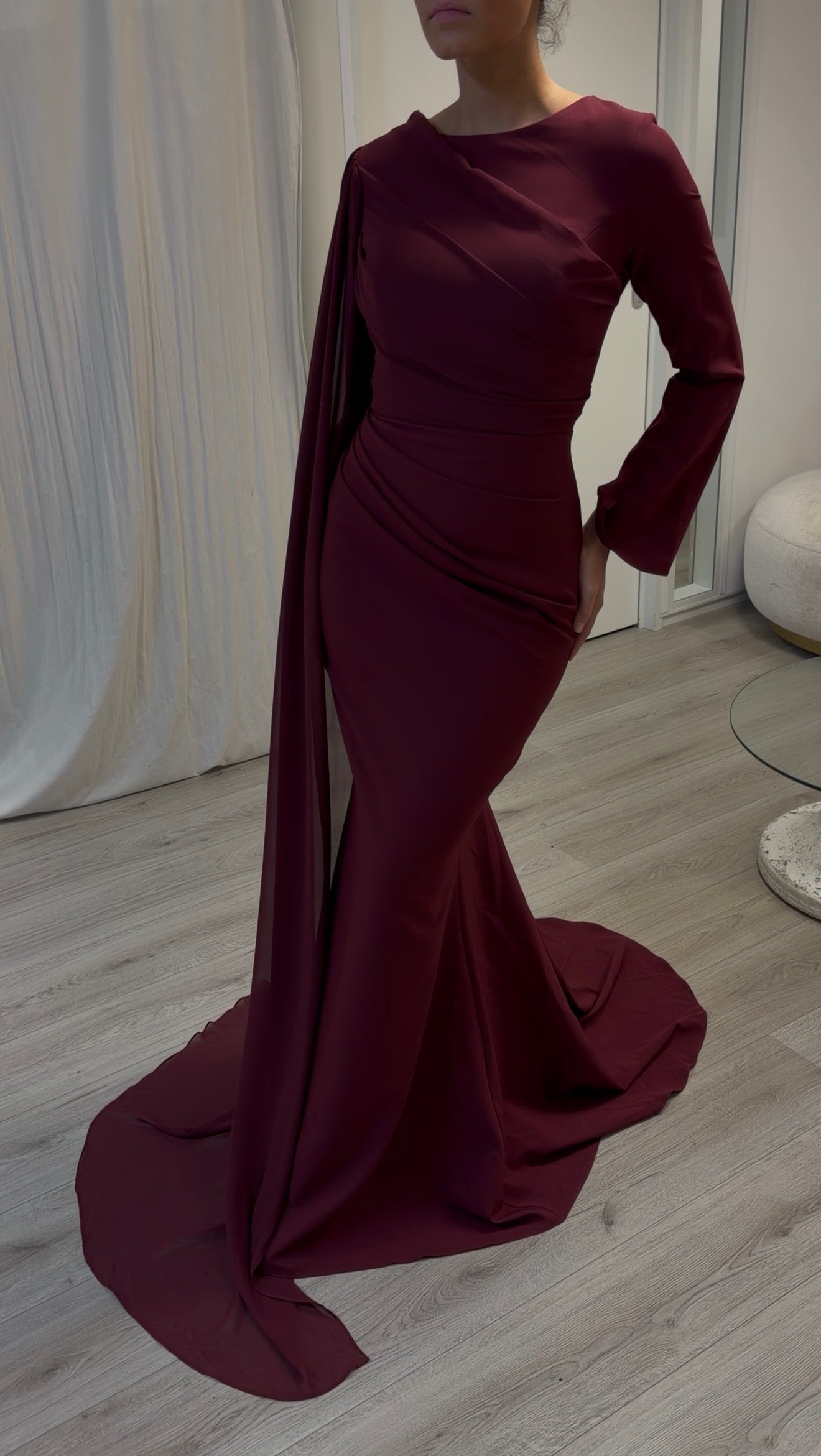 The Mara dress burgundy