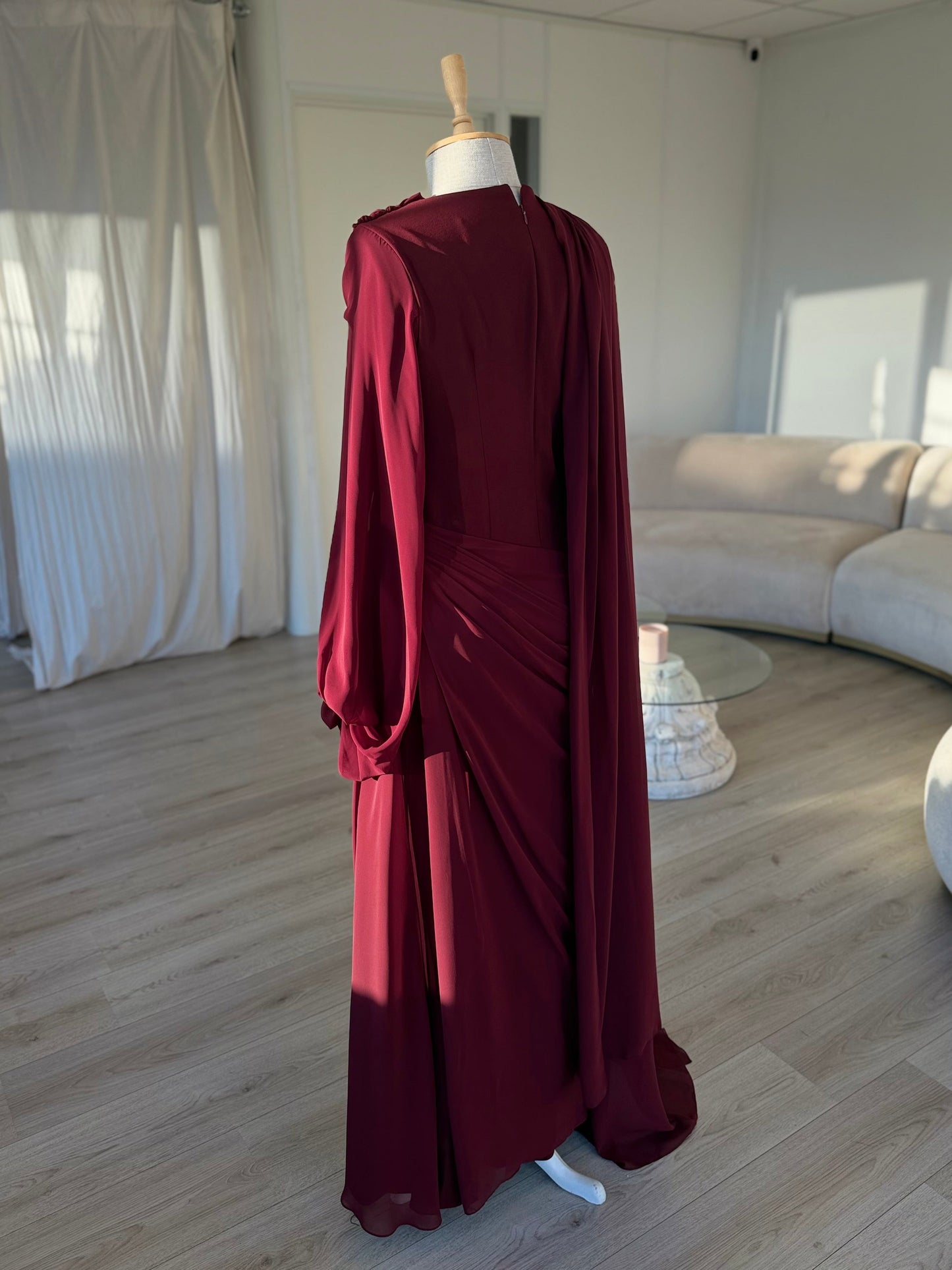 The Zehra dress burgundy