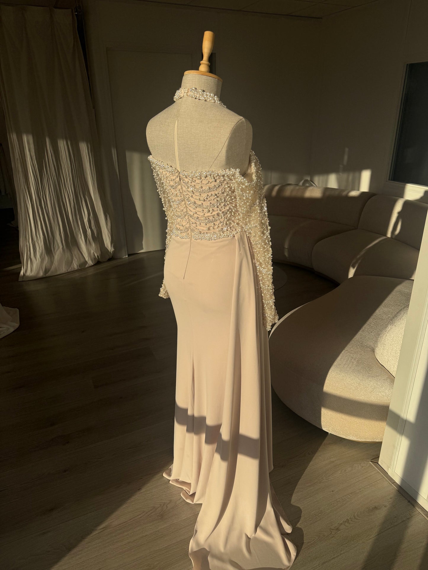 The Pearla dress beige