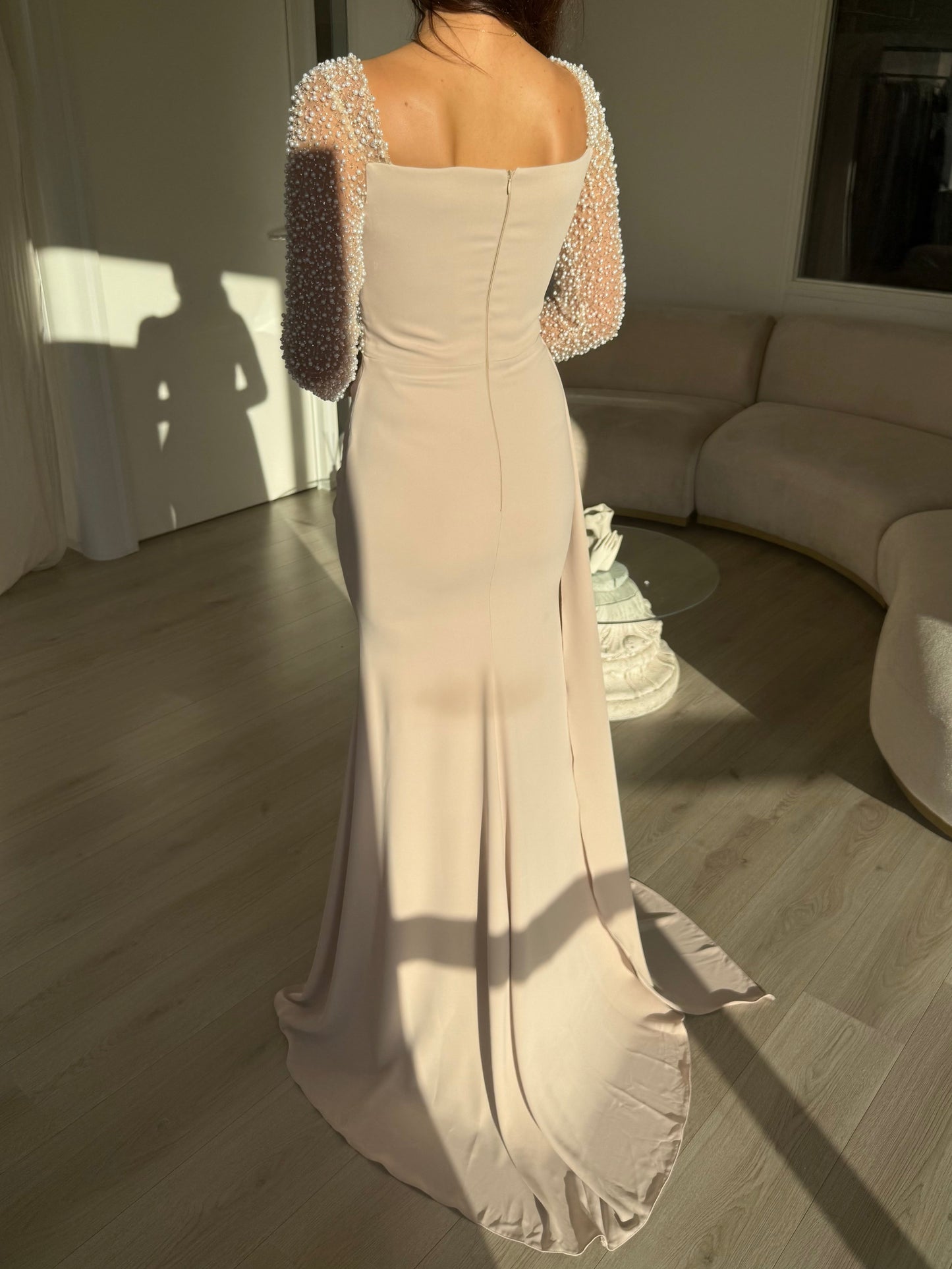 The Yara dress beige