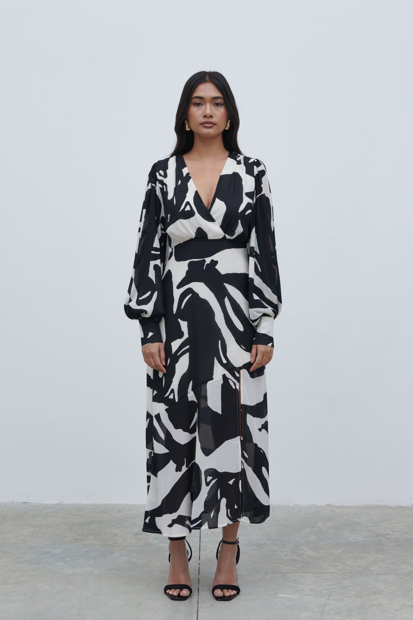 Lilianna Balloon Sleeve Printed Dress - Monochrome Abstract