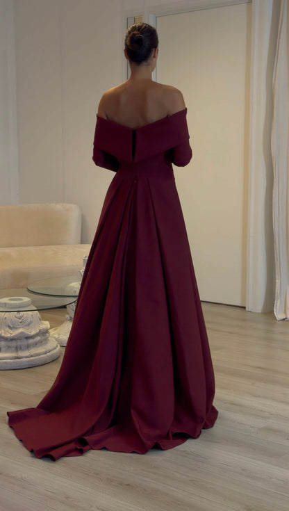 The Alara dress burgundy