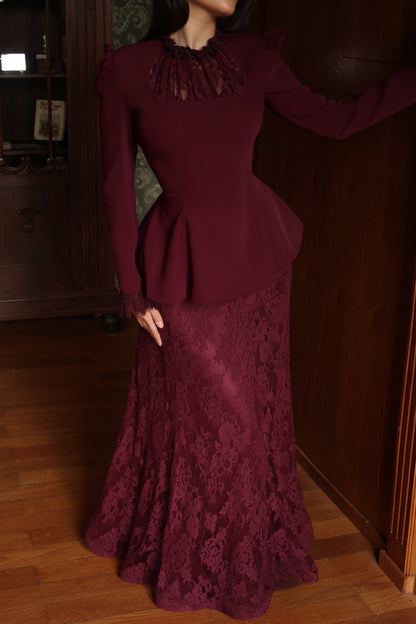 The Evelia suit plum