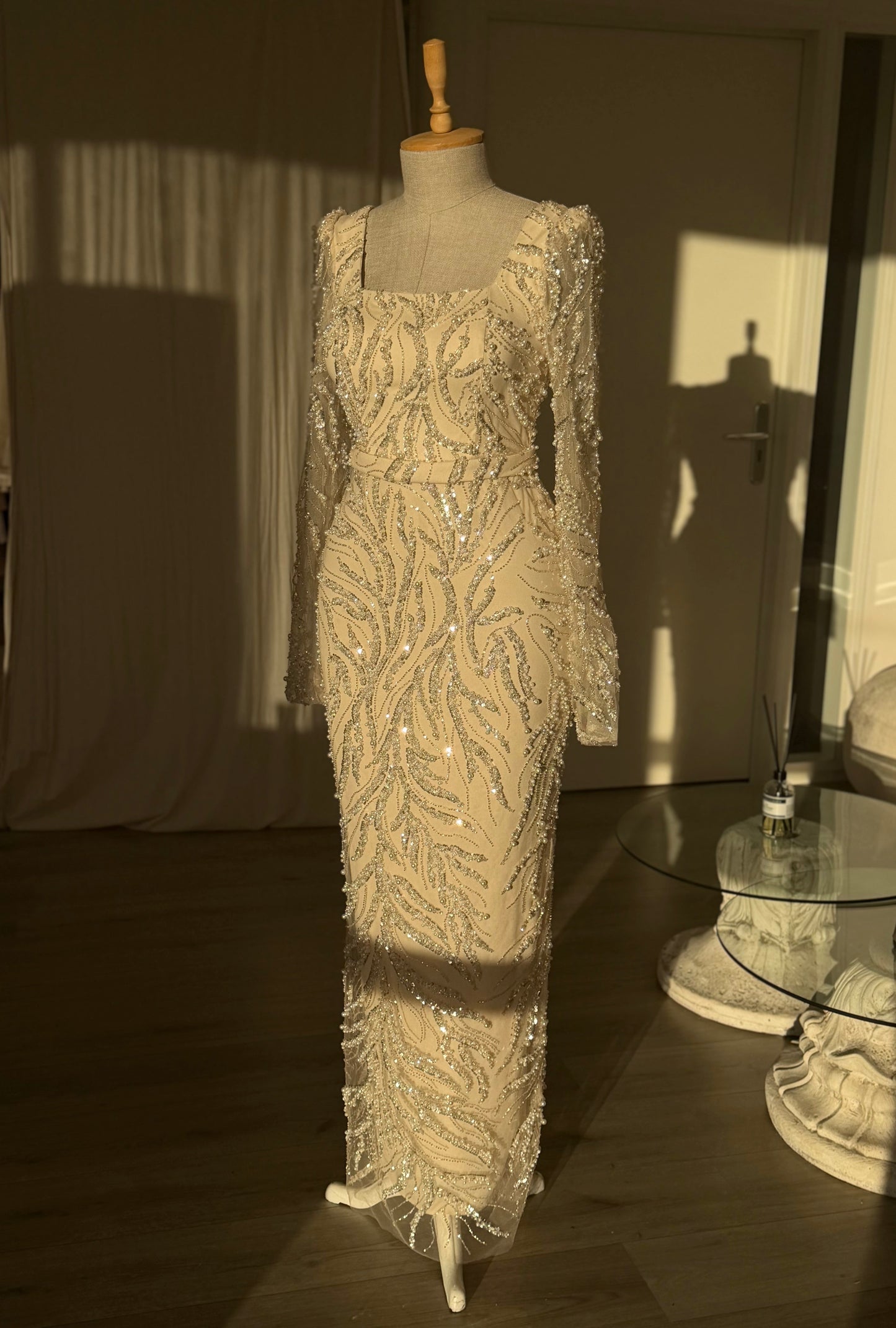 The Elvina dress beige