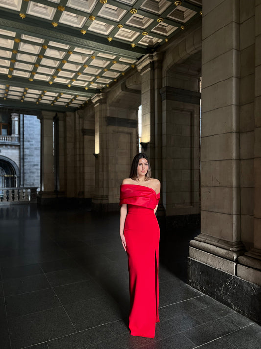 The Dilara dress red