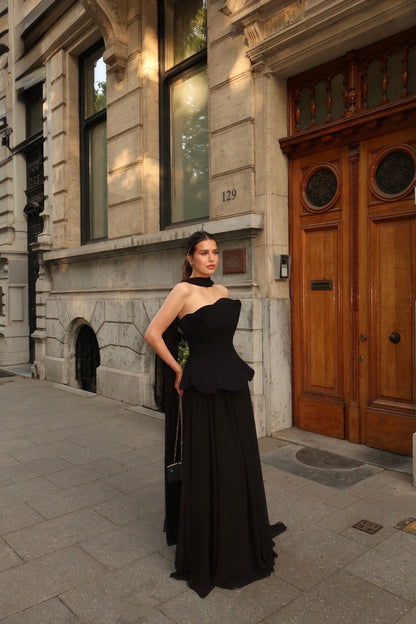 The Denola dress black