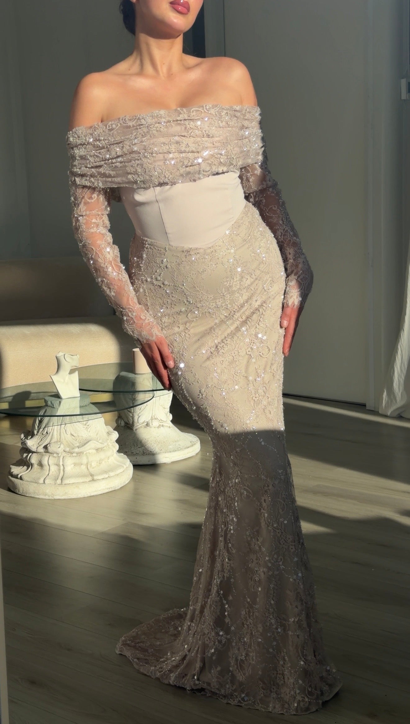 The Aralina dress taupe