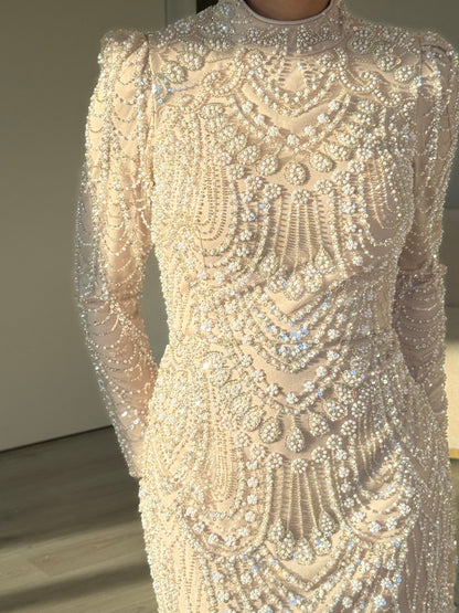 The Berla dress beige