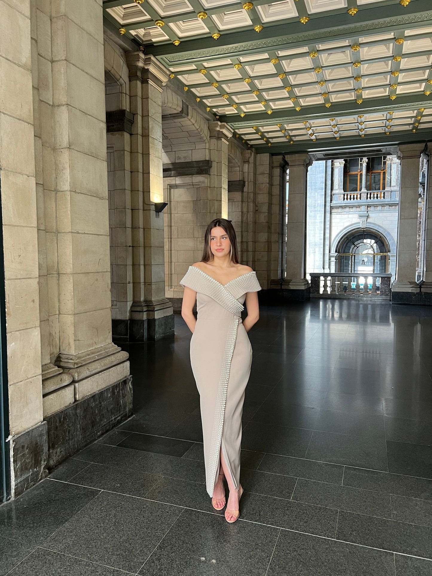 The Arella dress beige