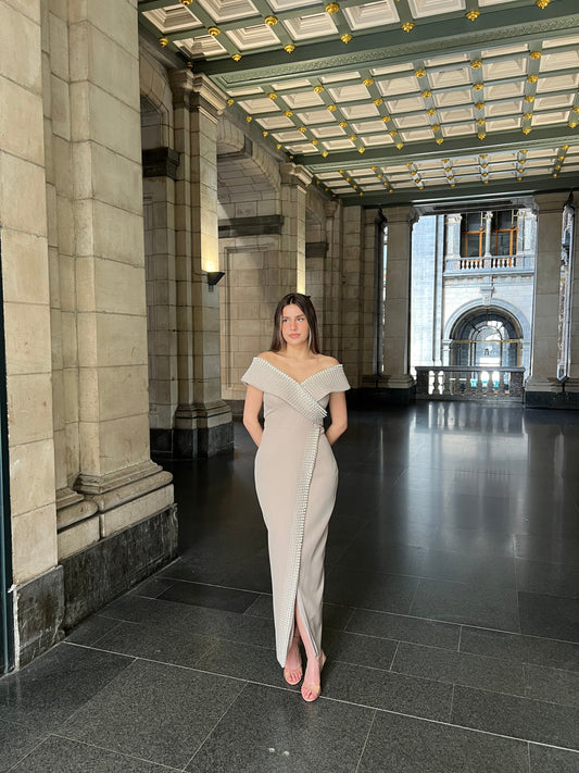 The Arella dress beige