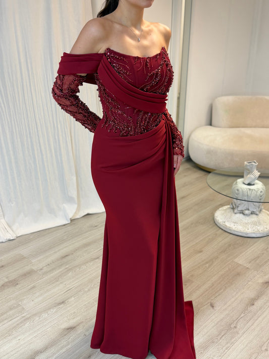 The Elanur dress burgundy