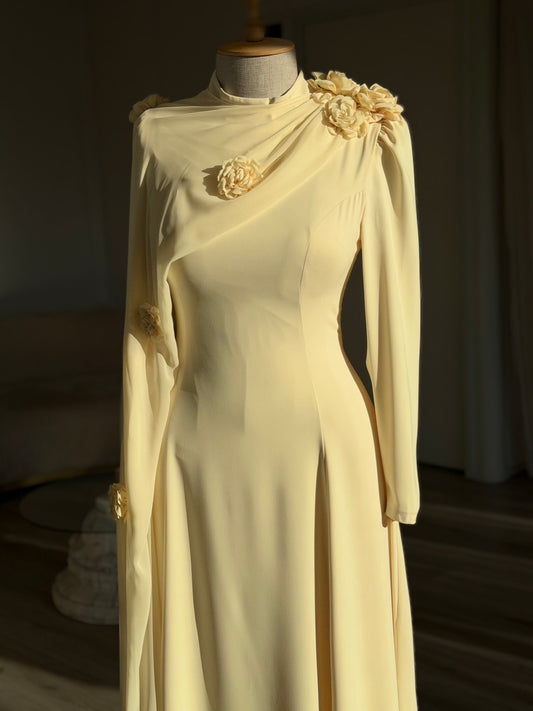 The Iris dress butter yellow