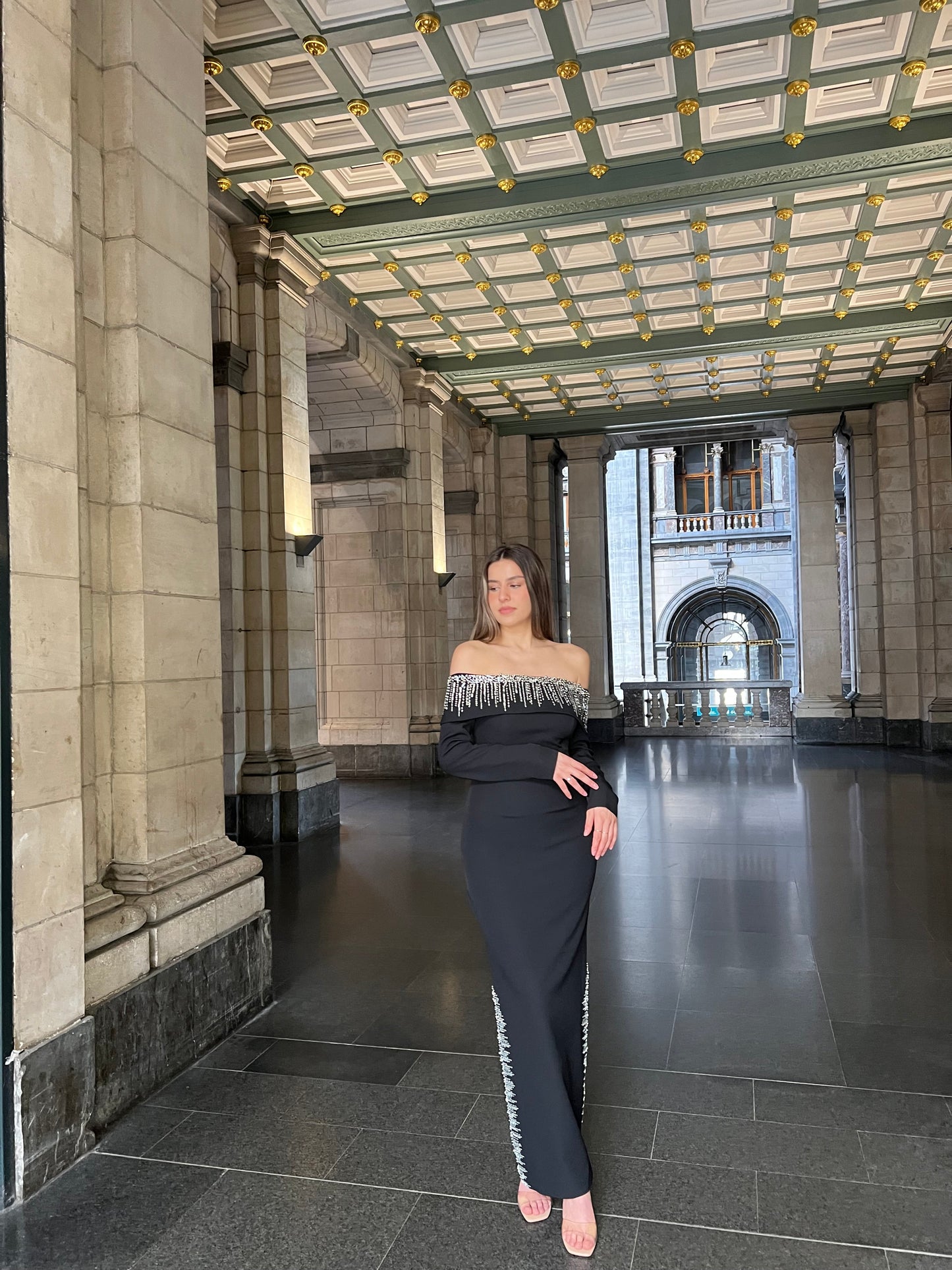 The Ezra dress black