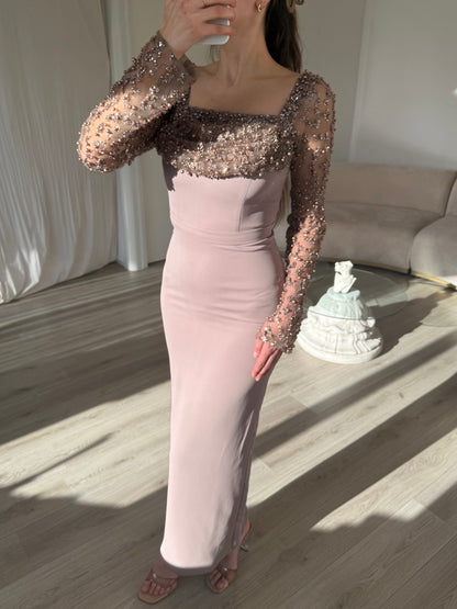 The Zahira dress taupe