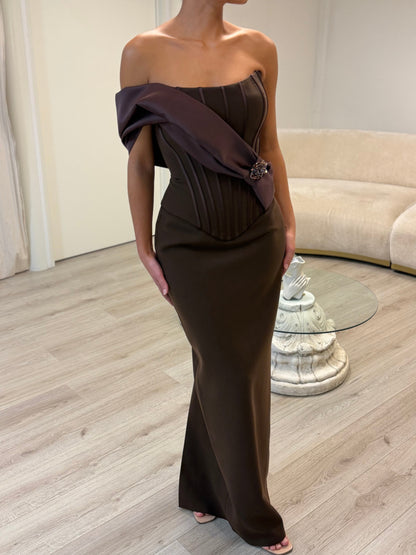 The Demi dress brown