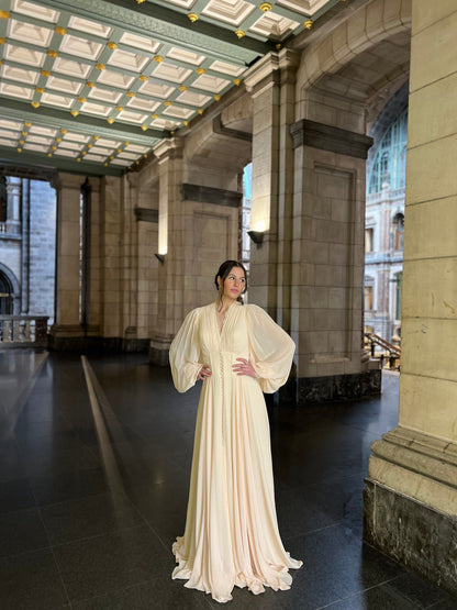 The Hera dress beige