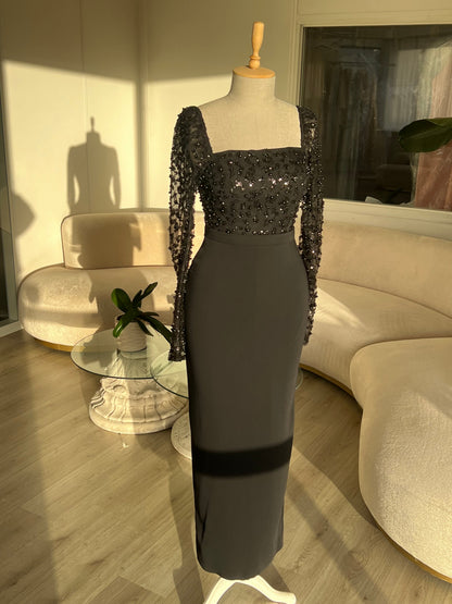 The Melek dress black