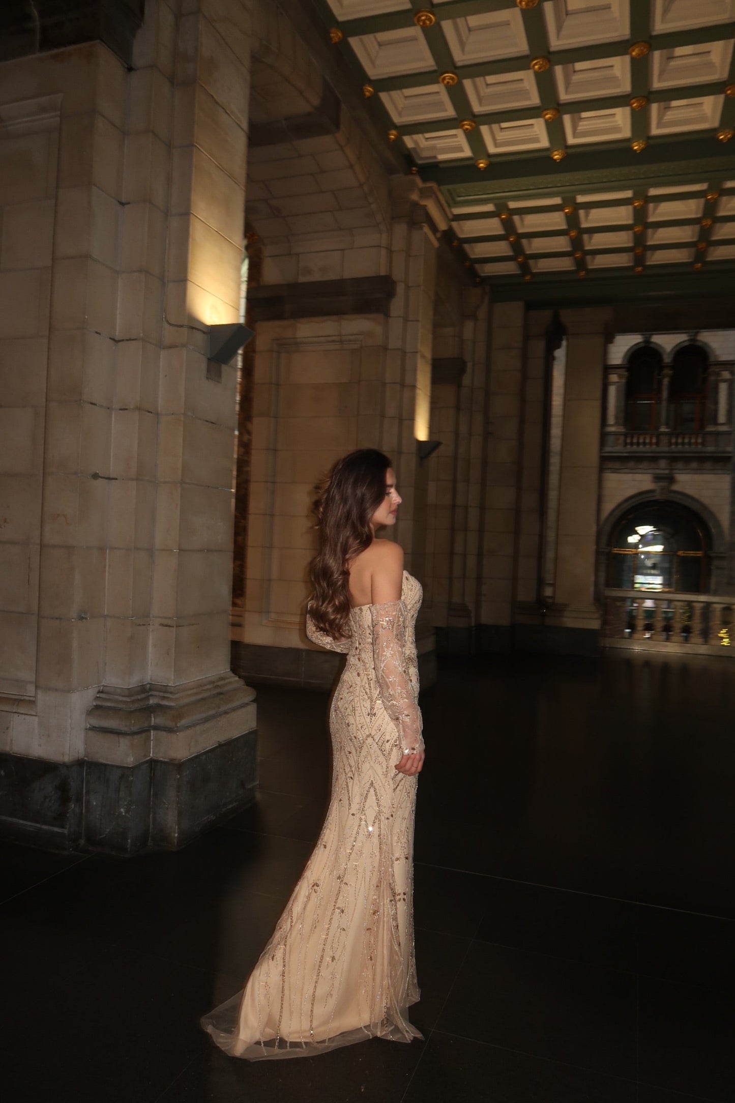 The Elida dress gold