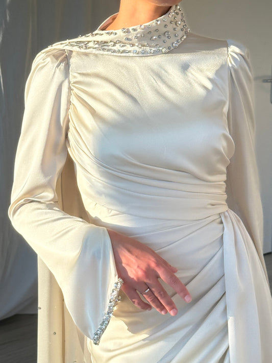 The Suveyda dress beige