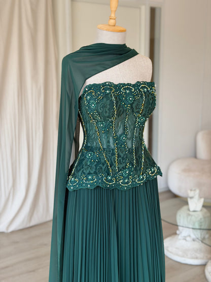 The Arya dress emerald green