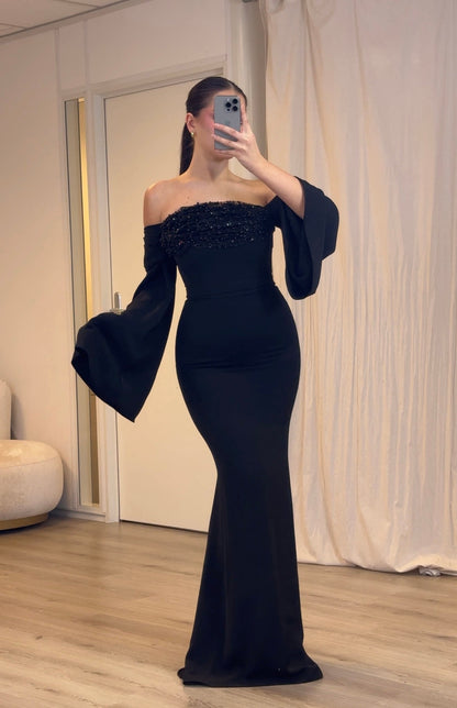 The Nara dress black
