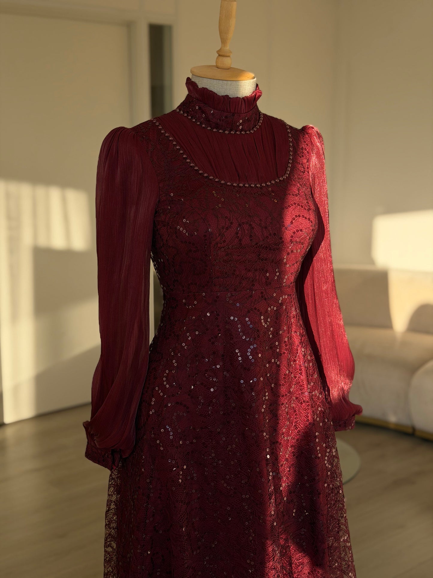 The Mislina dress burgundy
