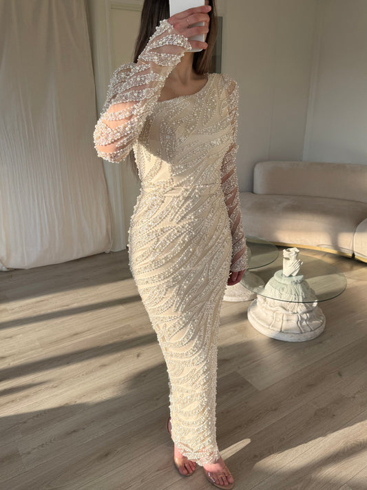 The Nivana dress beige