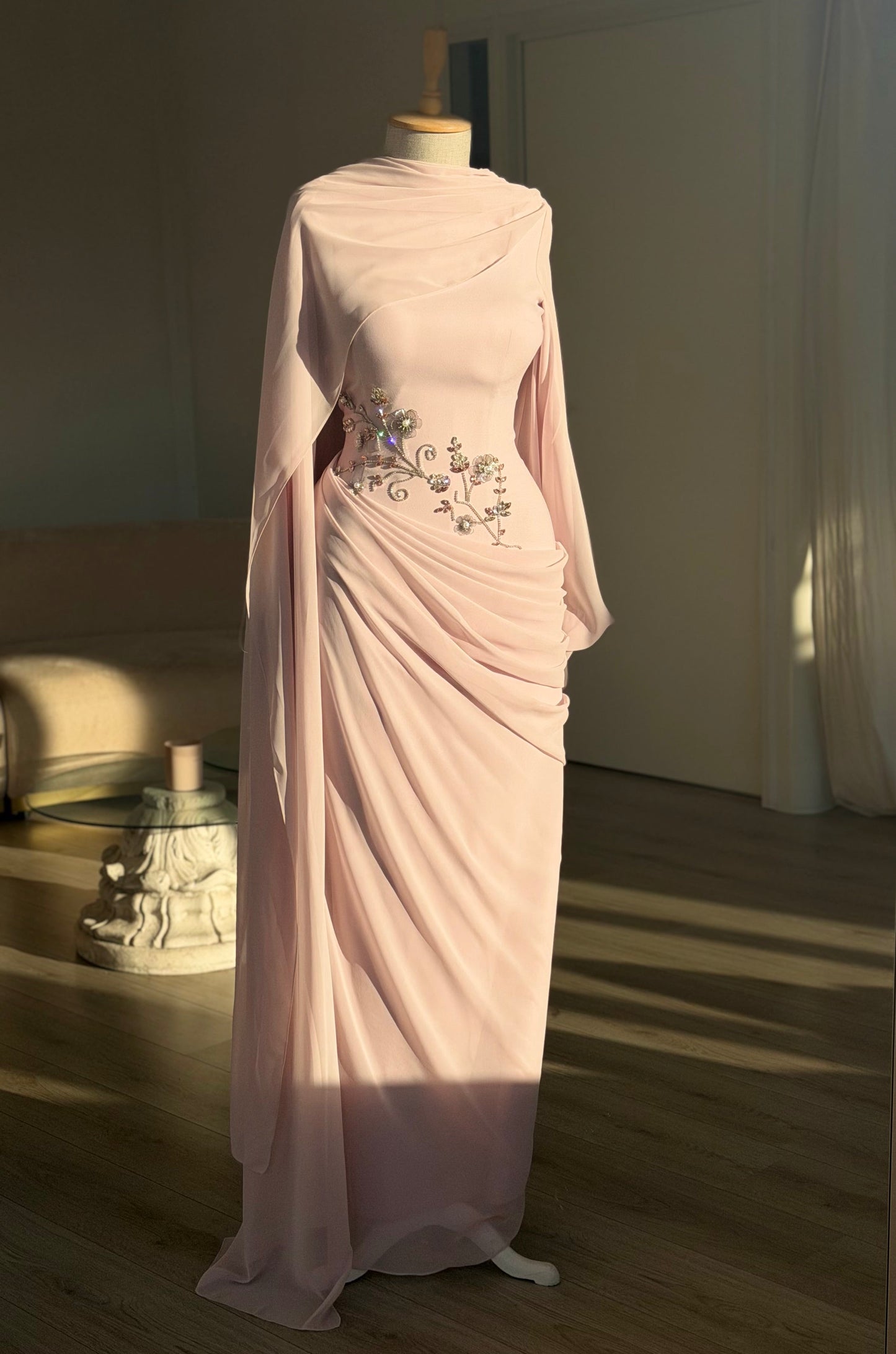 The Zehra dress burgundy soft pink