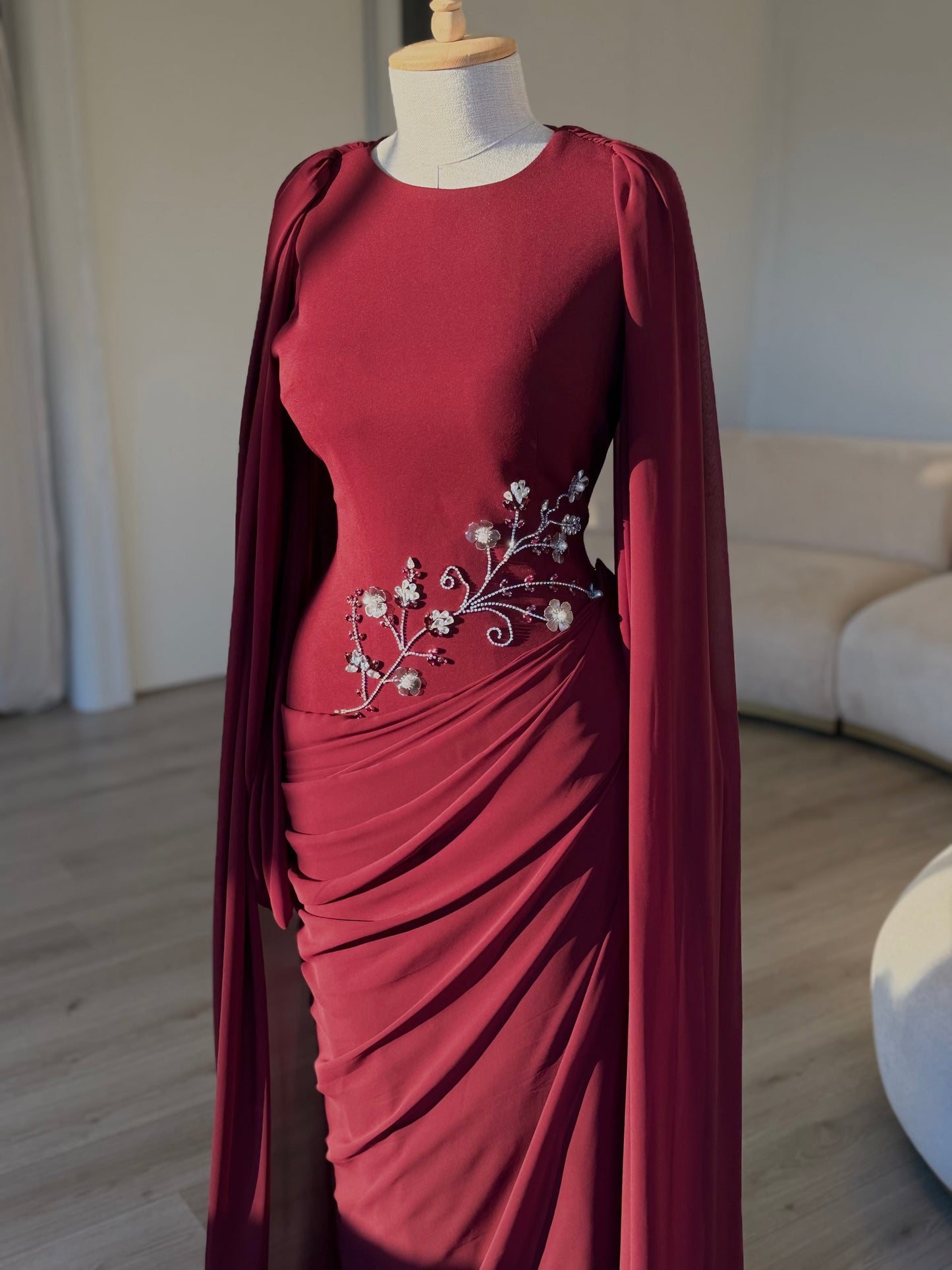 The Zehra dress burgundy