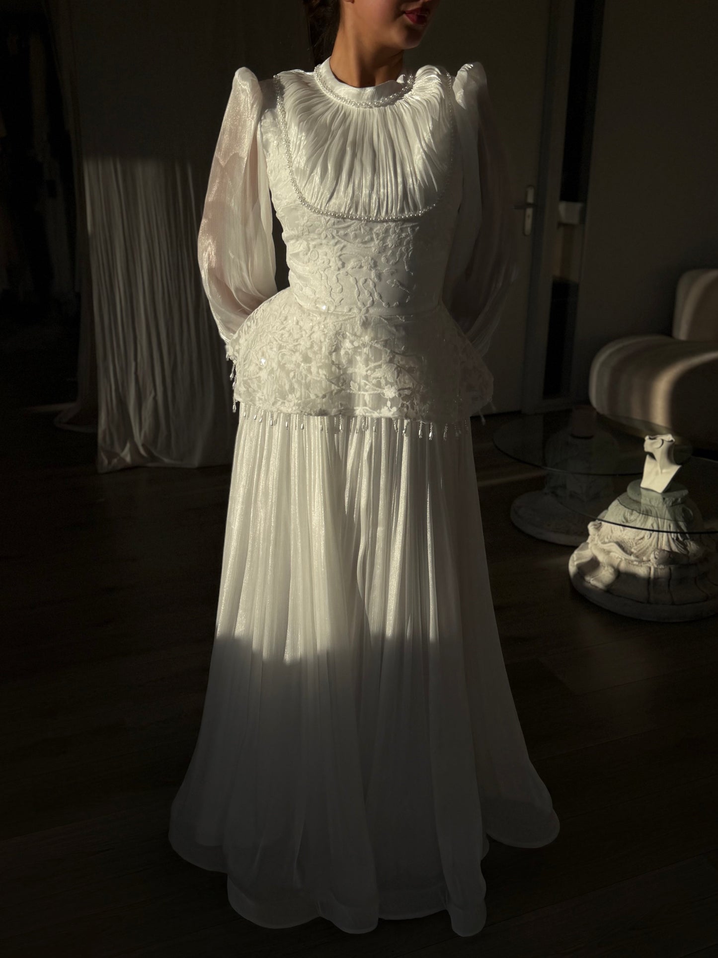 The Diora dress white