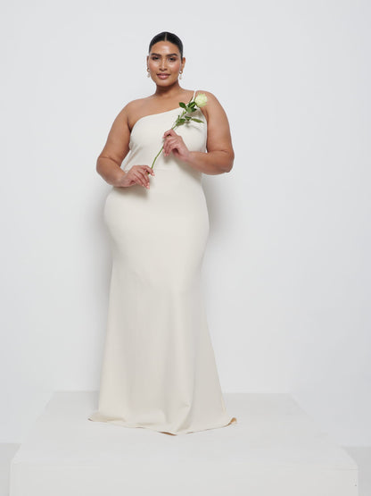 Amelia Crepe Maxi Bridesmaid Dress Curve - Champagne