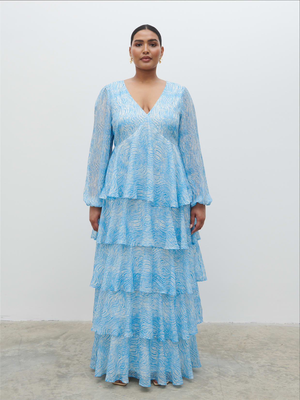 Ashton Ruffle Maxi Dress Curve - Blue Swirl