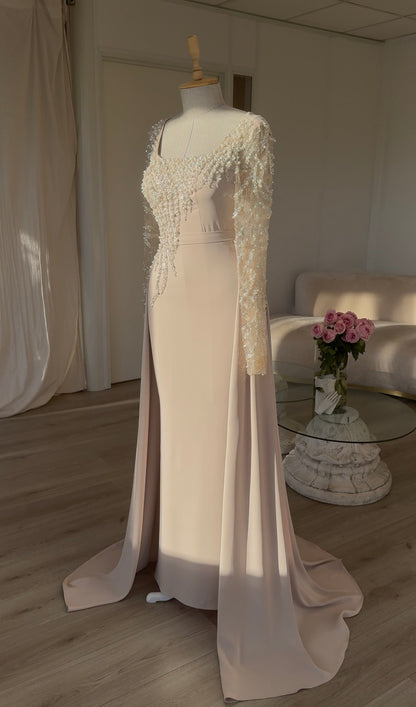 The Zeyna dress beige