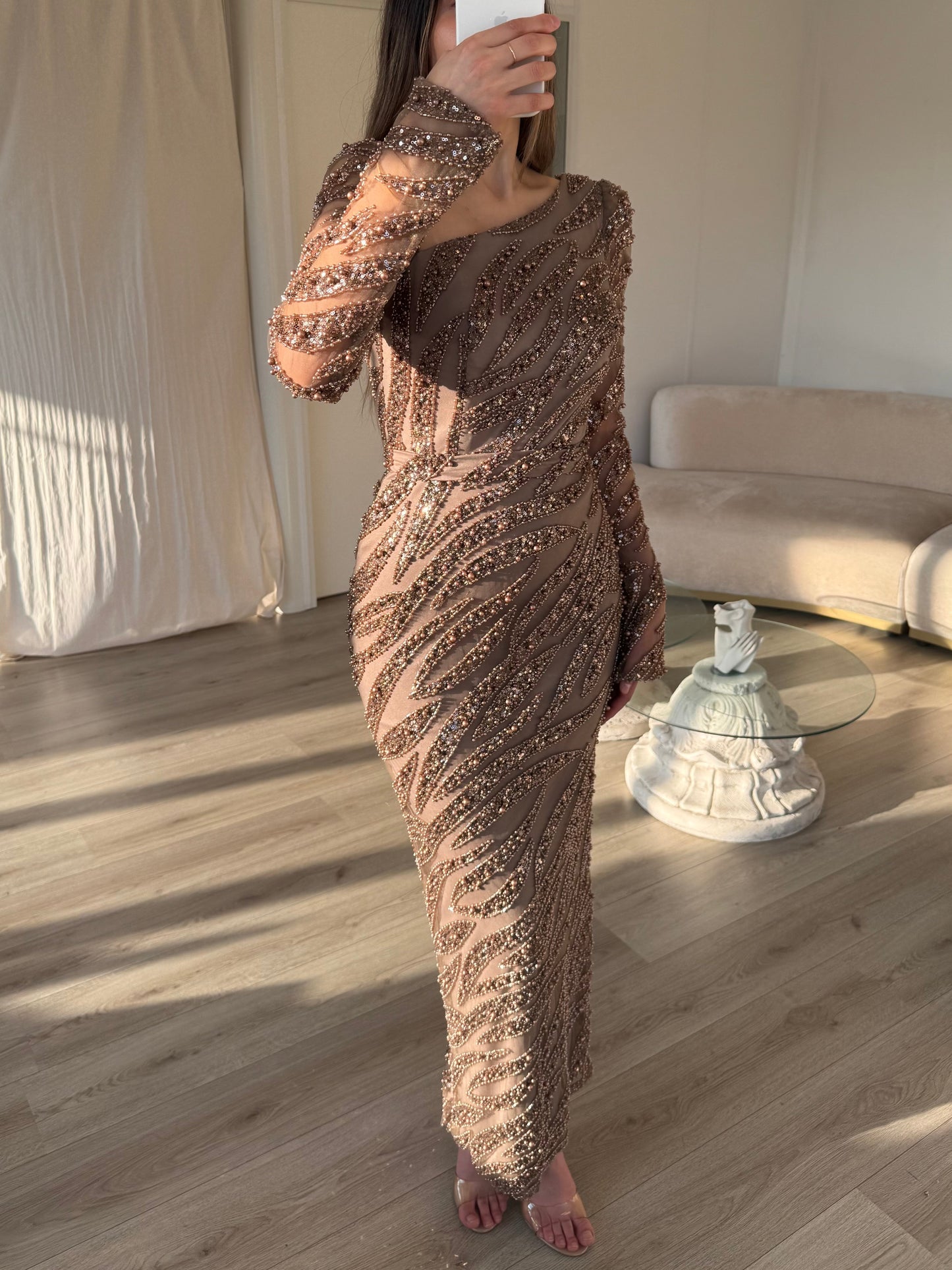 The Nivana dress taupe