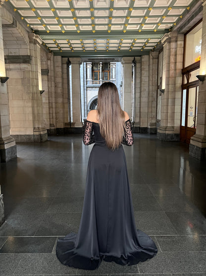 The Asiya dress black
