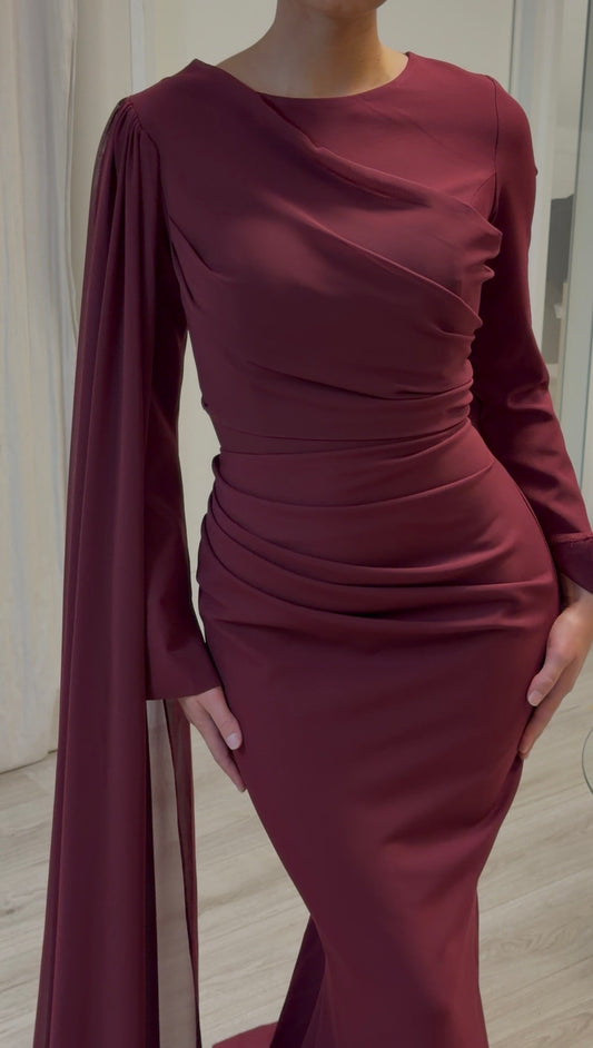 The Mara dress burgundy