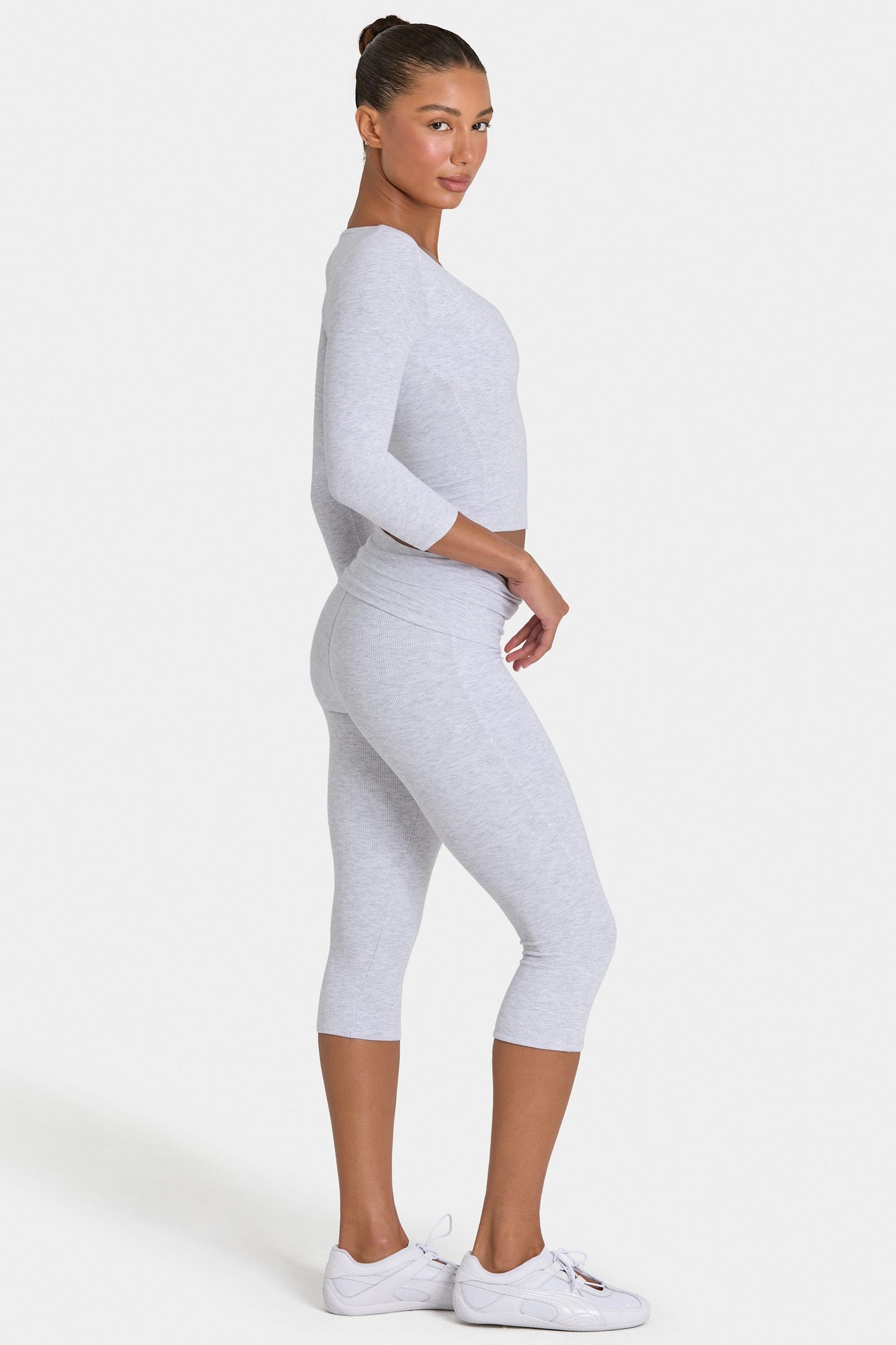 ButterCloud™ Capri Leggings in Grey Marl