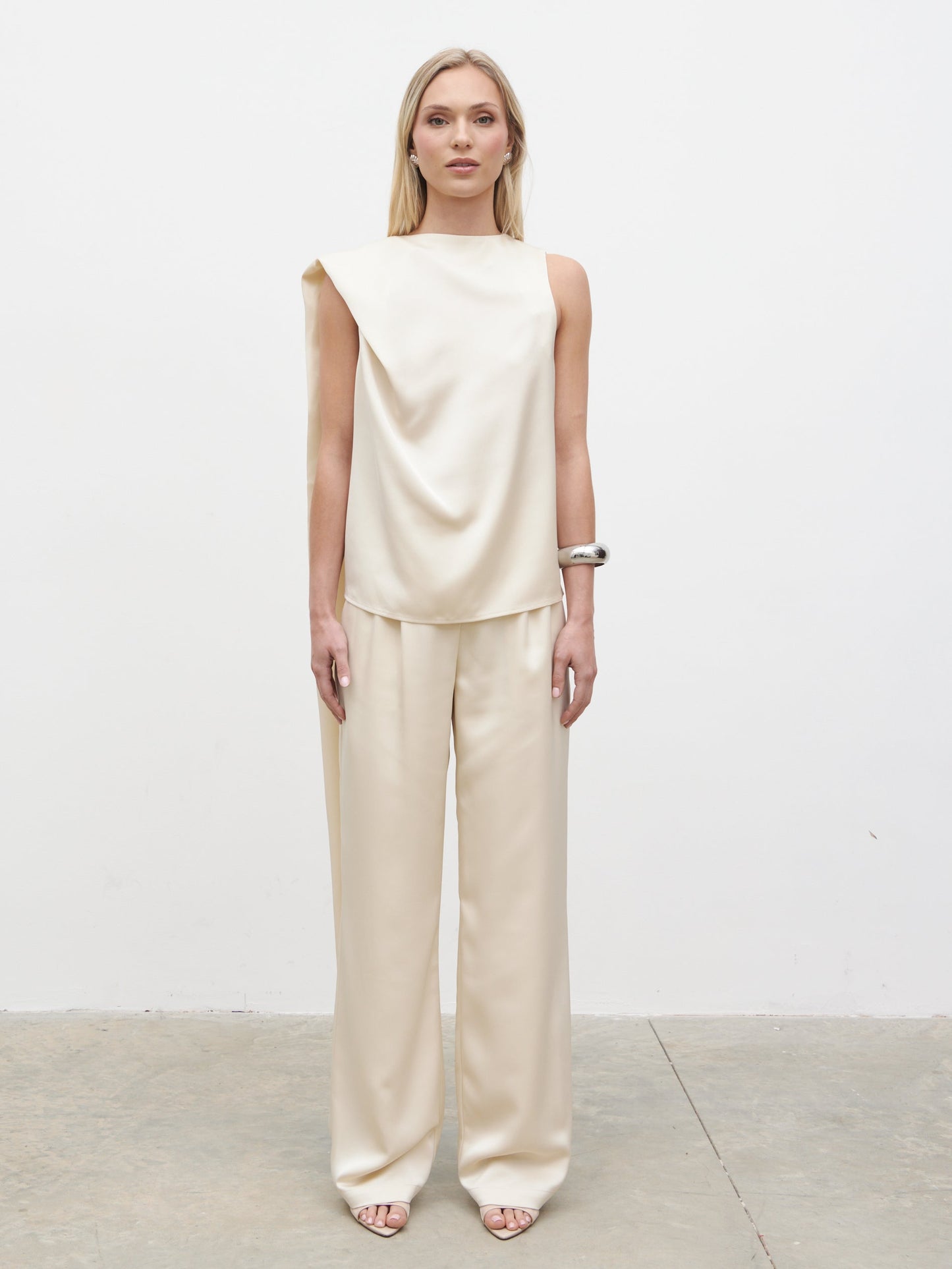 Breya Scarf Satin Top - Oyster