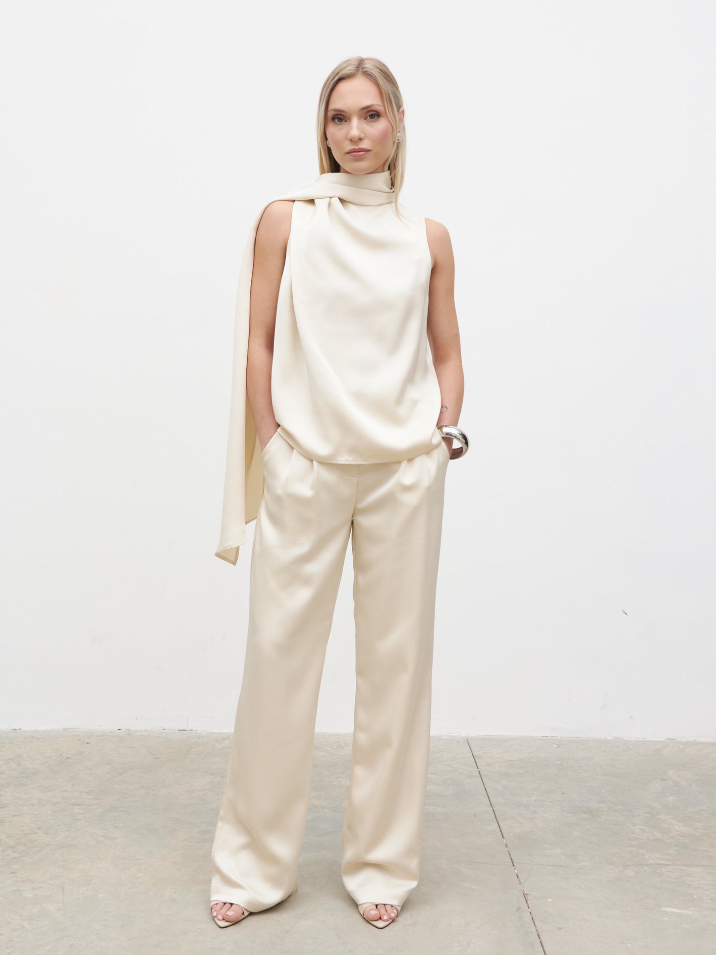 Breya Scarf Satin Top - Oyster